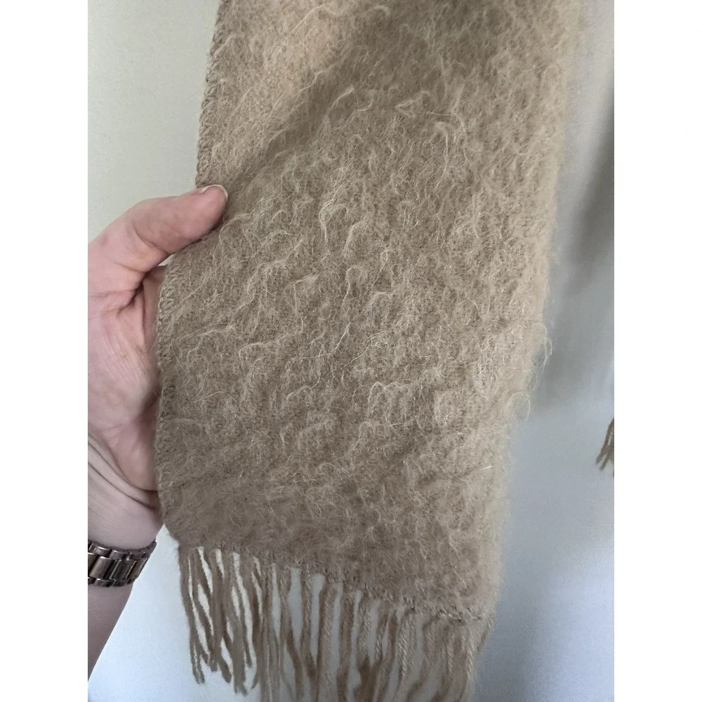 100% Alpaca Neck Scarf Fringe Camel Beige Tan Color Made In‎ Peru 9x80